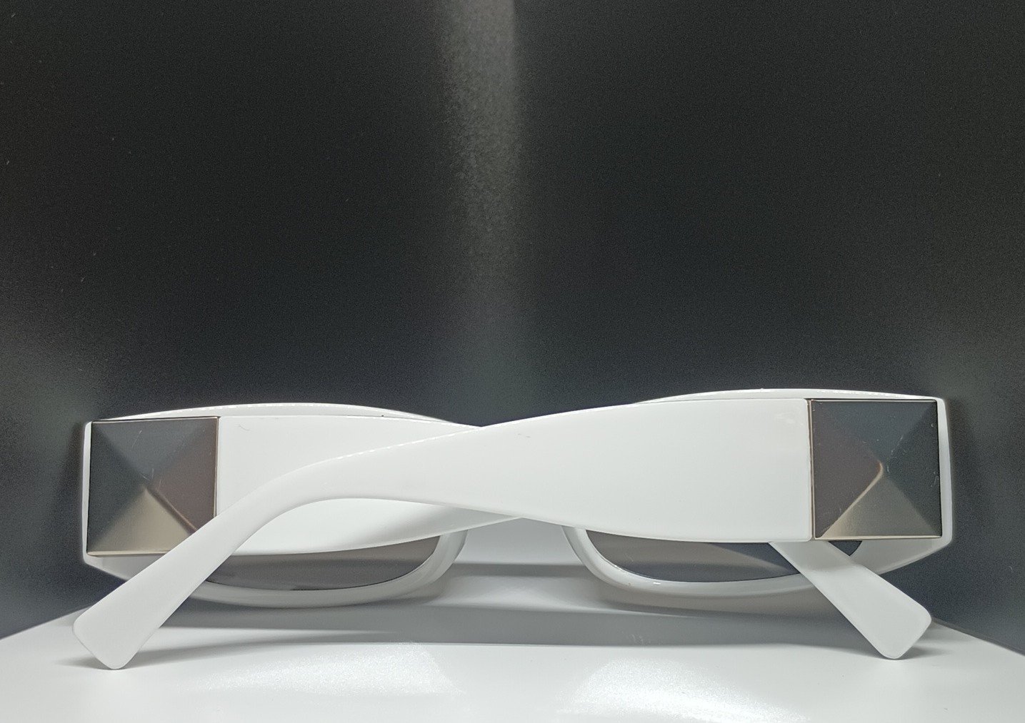 White Sea Reflective - Image 3